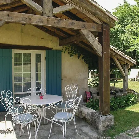Chouchou, Le Bourg